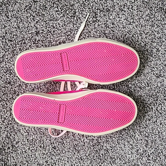 SeaVees Legend sneaker. Women's. Size 7 1/2.  Hot pink neoprene. - Picture 3 of 4